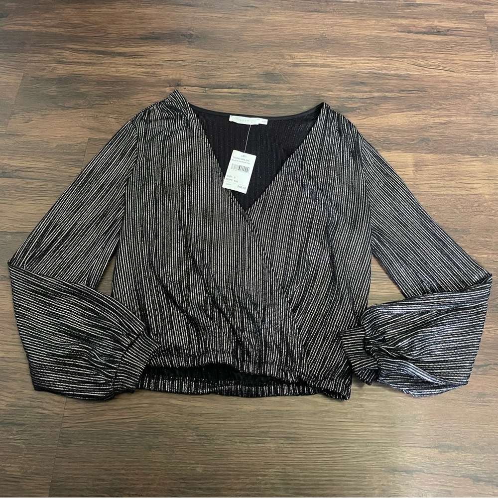 Lush Striped Metallic V-Neck Long Sleeve Blouse NWT Size S‎